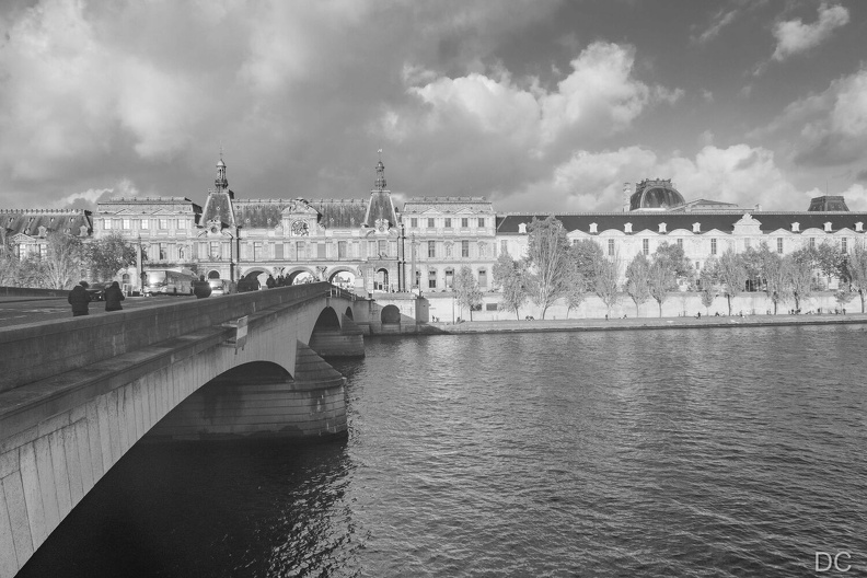 w-Paris-pont-10.jpg